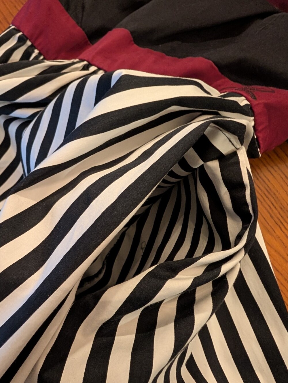 Disney Black & White Stripe Dress, Maroon Sash, Pirates Of The Caribbean, Size L - Picture 7 of 11
